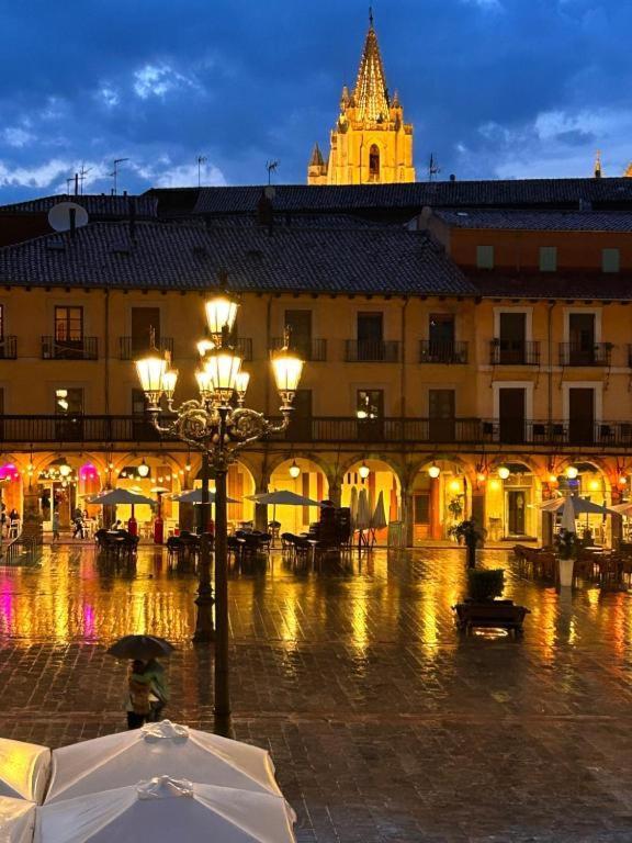 Arquitecto De La Vida- Plaza Mayor Леон Екстериор снимка